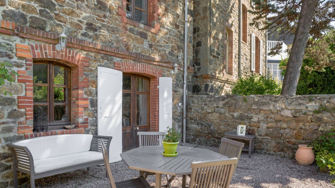 Photo of Outdoor in Courtoisville-Sillon-Moka