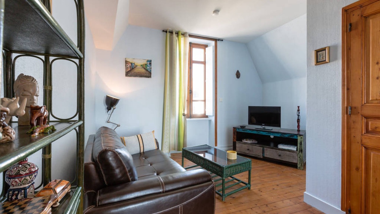 Photo of Livingroom in Courtoisville-Sillon-Moka