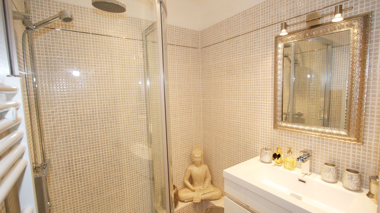 Photo of Bathroom in Villemoustaussou