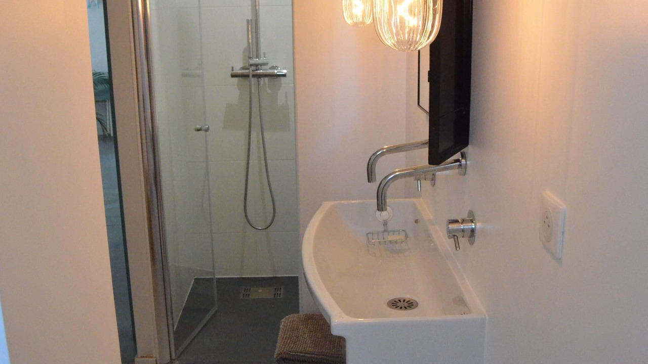 Photo of Bathroom in Beaux Arts-Boutonnet