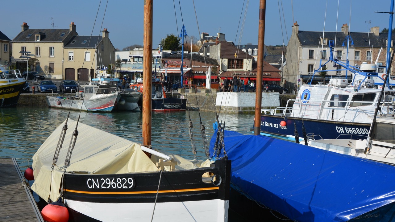 Photo of Others in Port-en-Bessin-Huppain