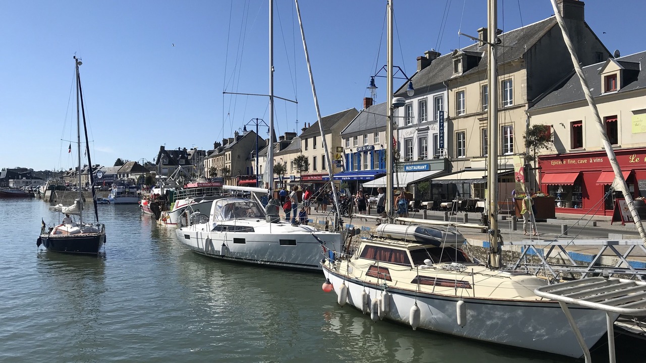 Photo of Others in Port-en-Bessin-Huppain