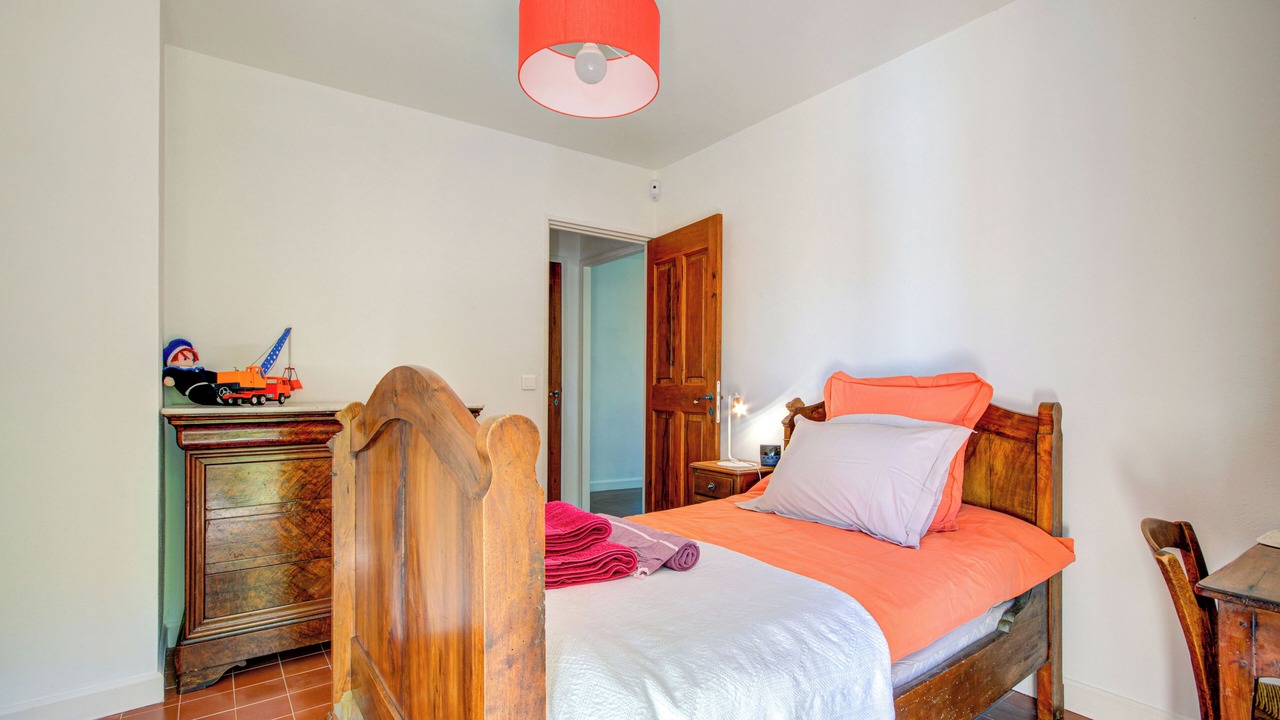 Photo of Bedroom in Cucuron