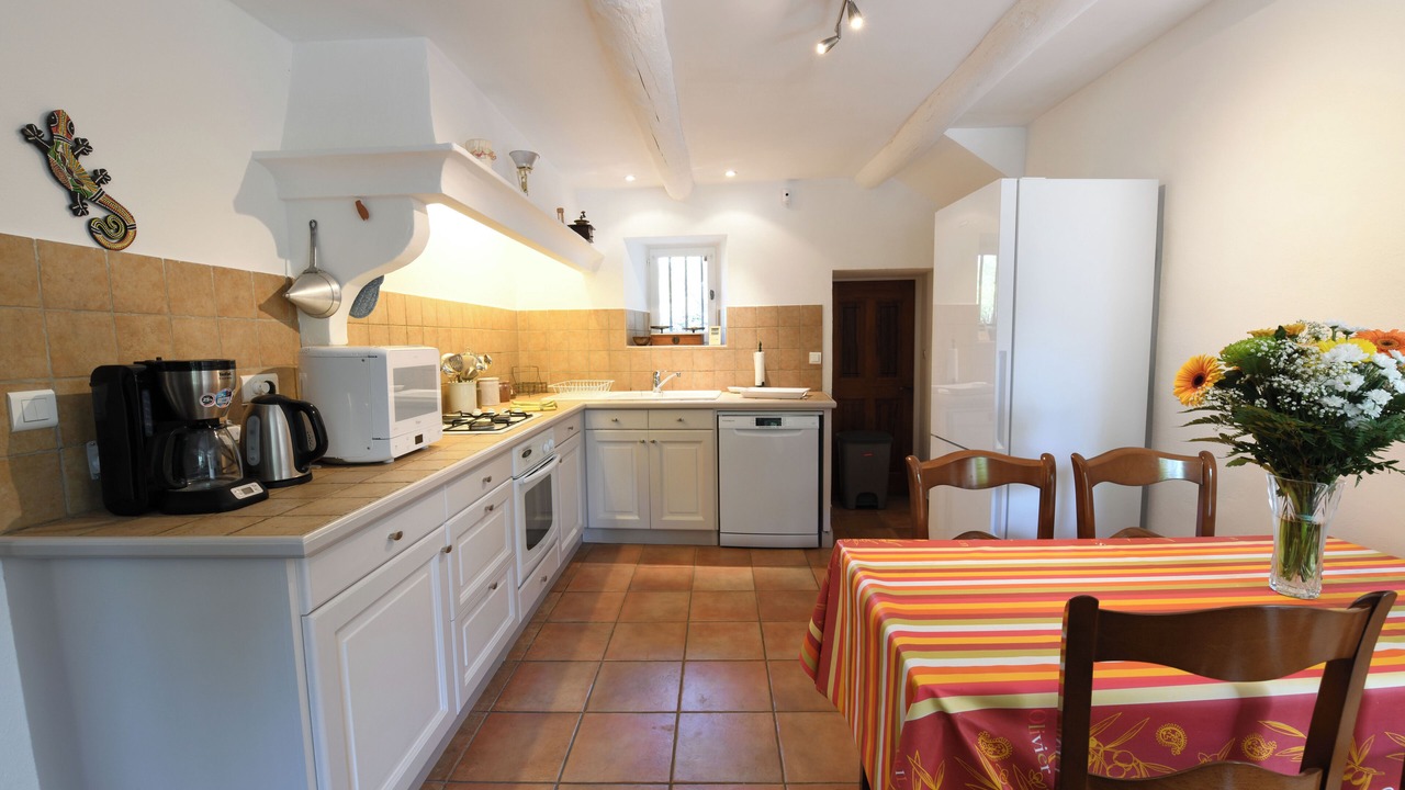 Photo of Kitchen in Cucuron