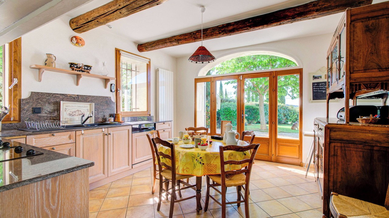 Photo of Kitchen in Cucuron