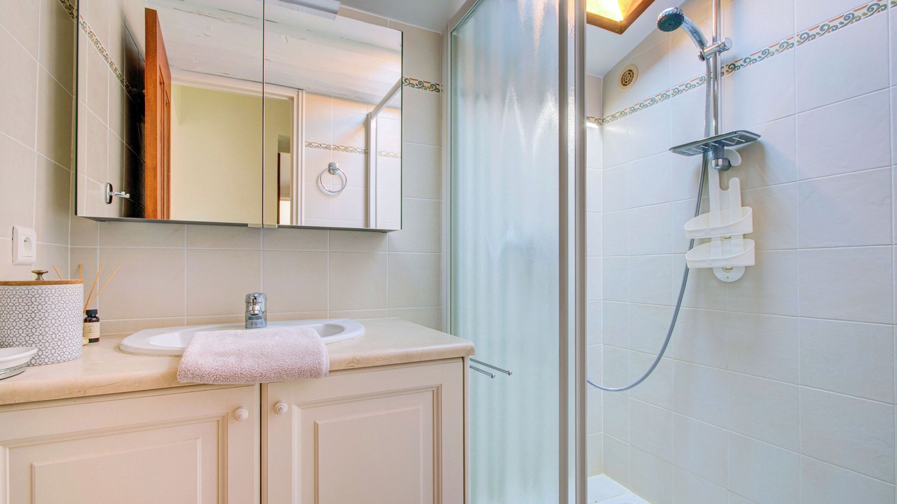 Photo of Bathroom in Cucuron