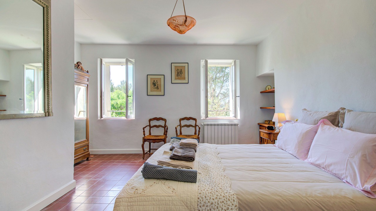 Photo of Bedroom in Cucuron