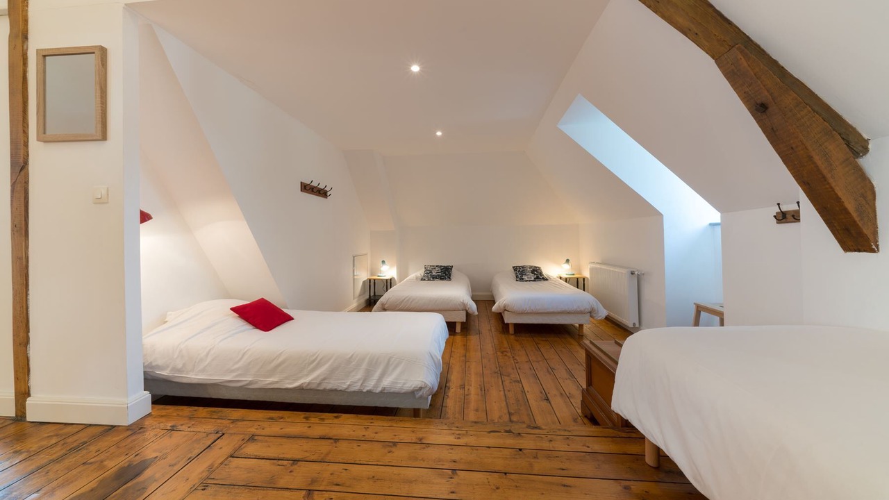 Photo of Bedroom in Neuville-sous-Montreuil