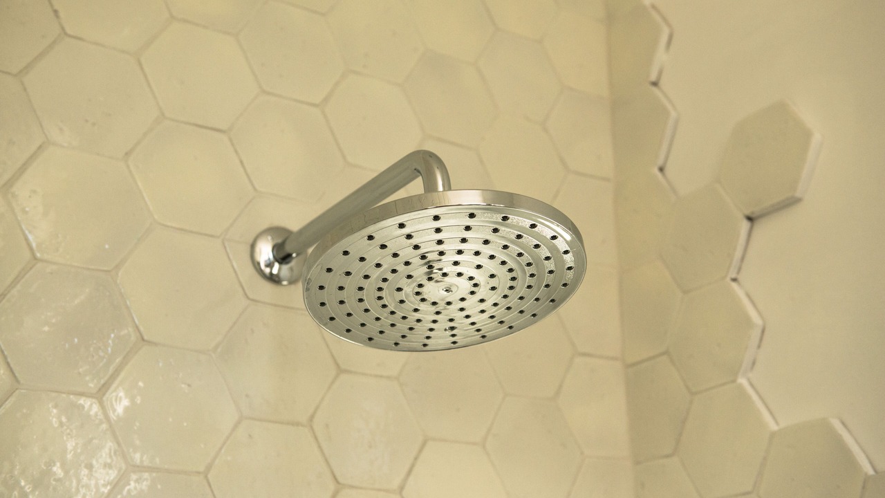 Photo of Bathroom in Woignarue