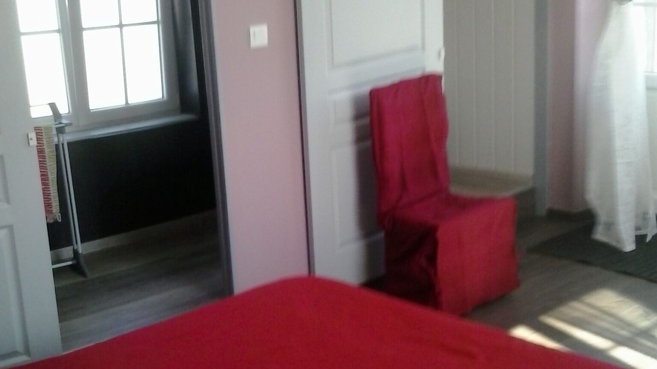 Photo of Bedroom in Bernes