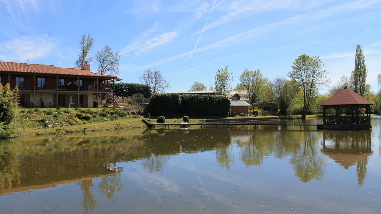 Photo of Outdoor in Mouilleron-Saint-Germain
