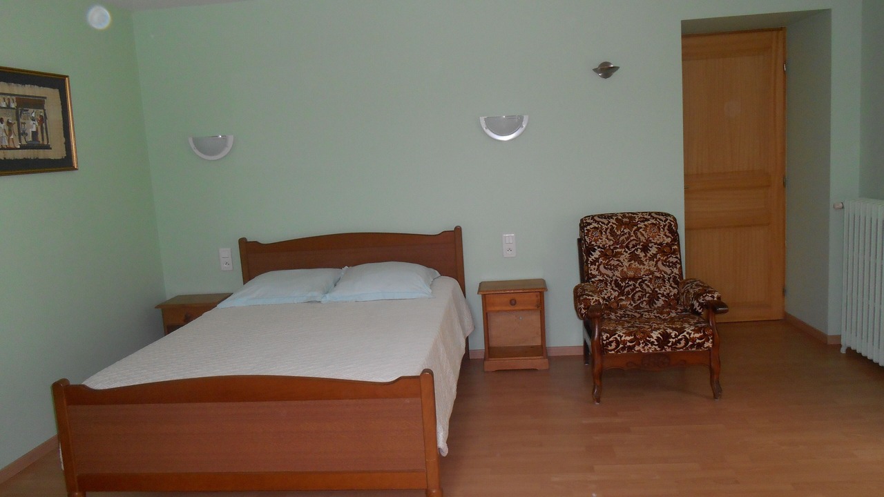 Photo of Bedroom in Saint-Germain-de-Belves