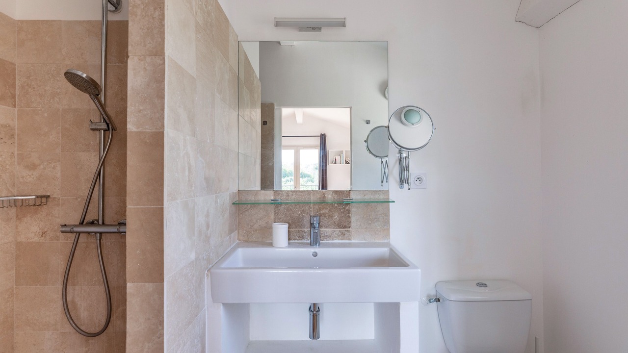 Photo of Bathroom in Margon