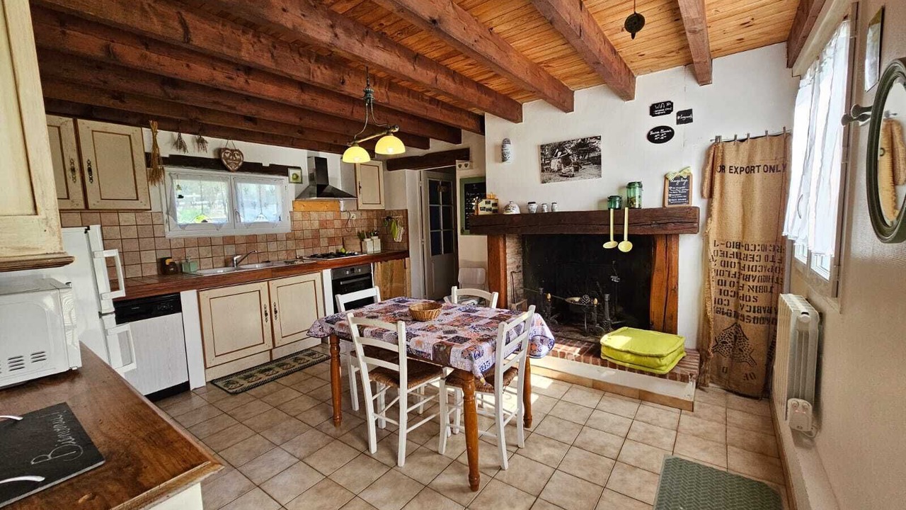 Photo of Others in Sigalens