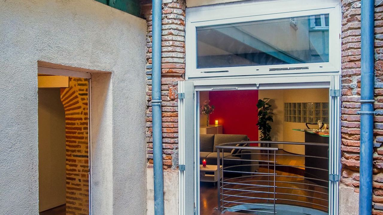 Photo of Outdoor in Carmes