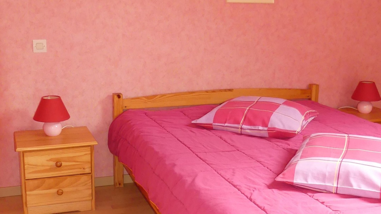 Photo of Bedroom in Taintrux