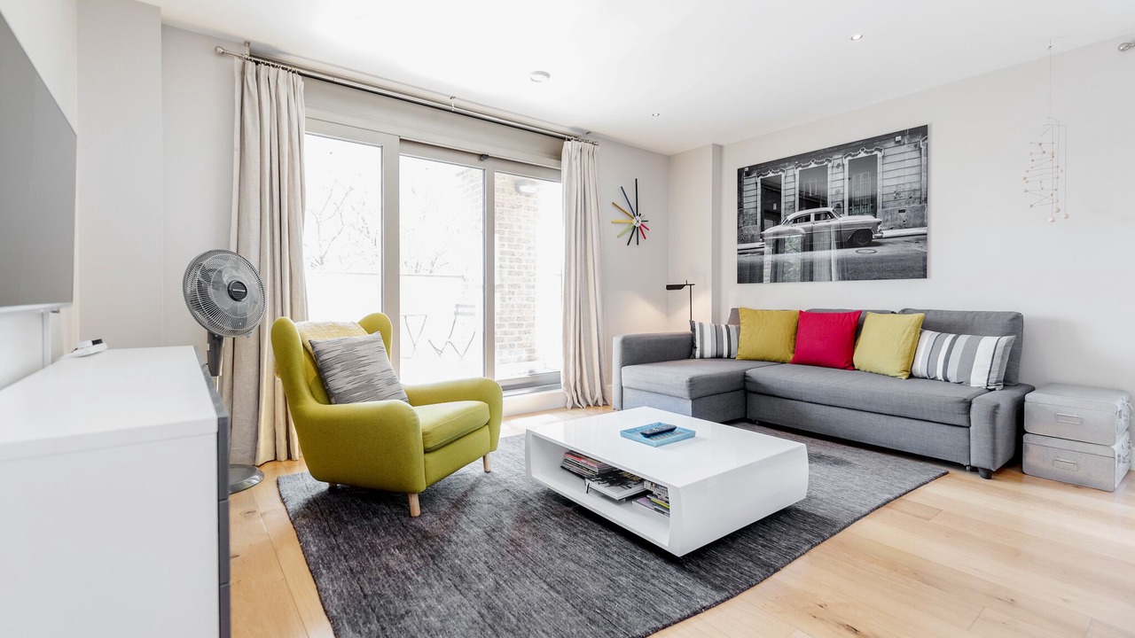 Photo of Livingroom in Bishop's