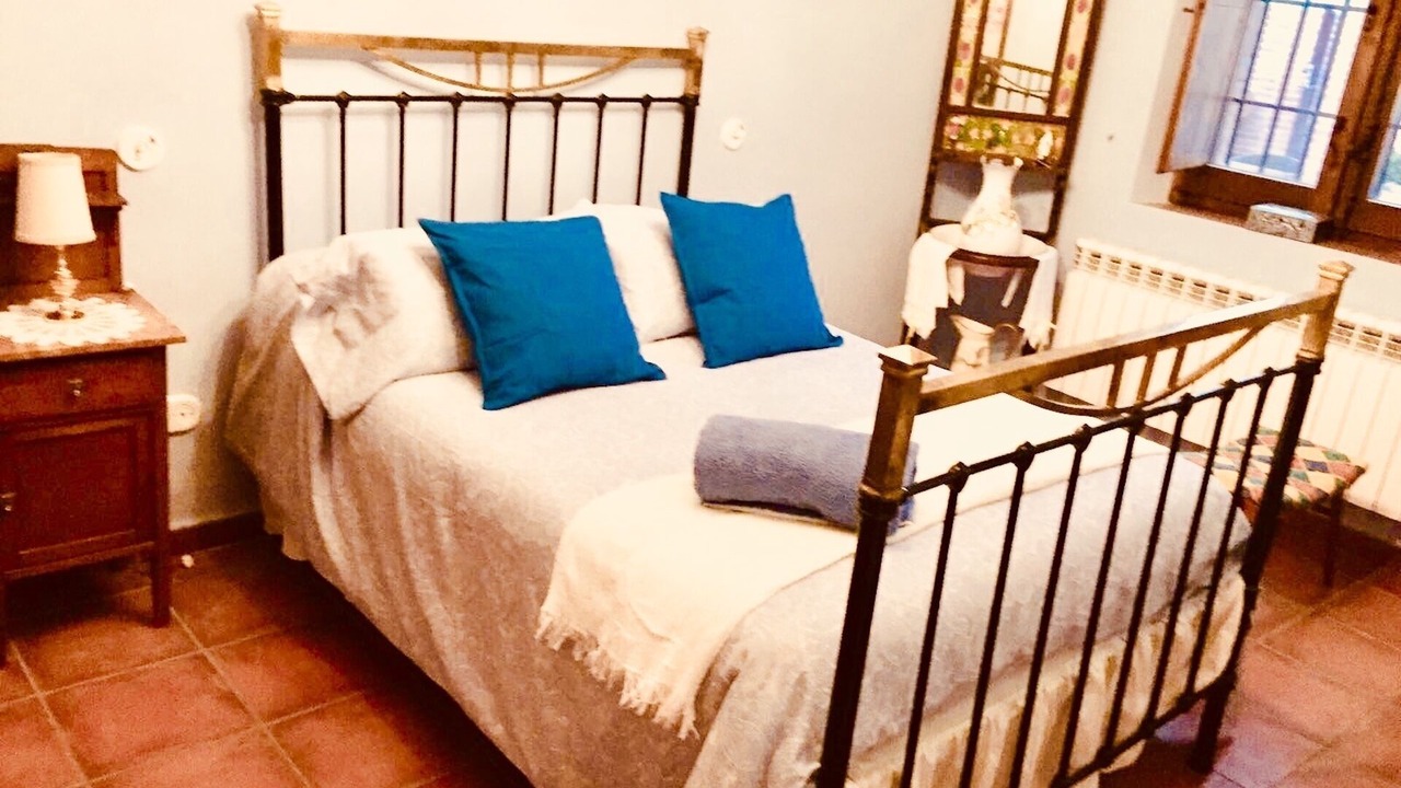 Photo of Bedroom in Alcabon
