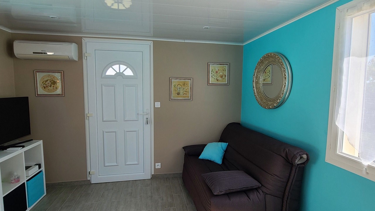 Photo of Livingroom in Connaux