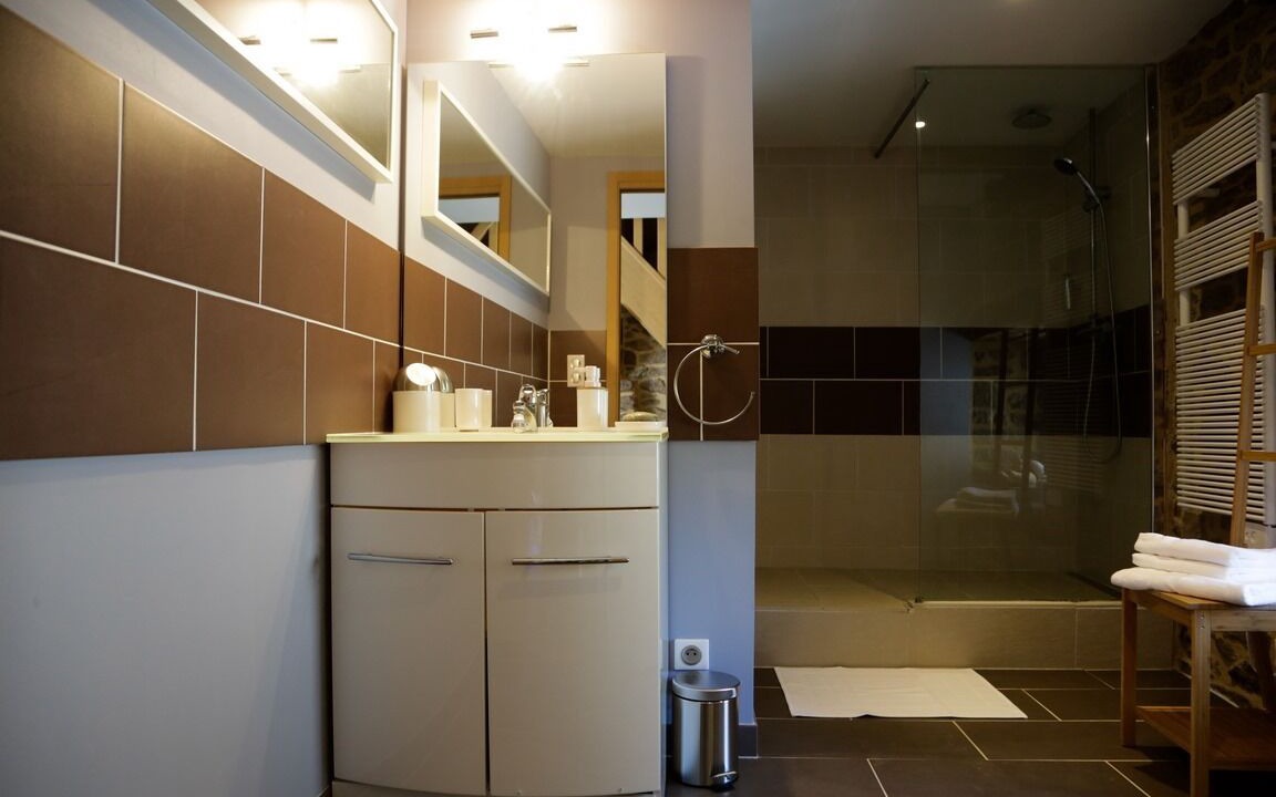 Photo of Bathroom in Lanvallay
