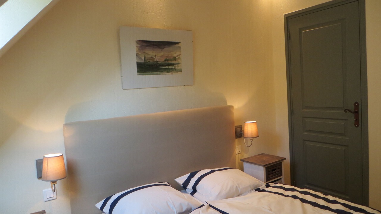 Photo of Bedroom in Neuille