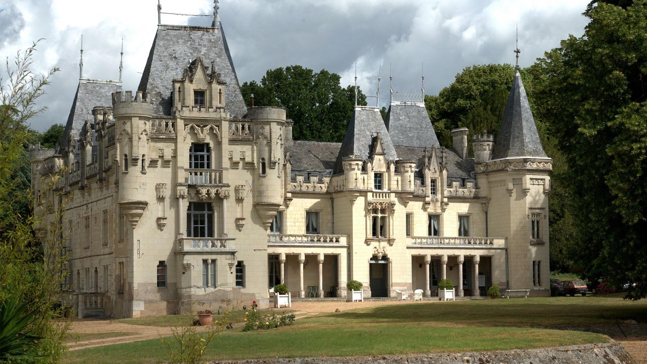 Photo of Others in Neuille