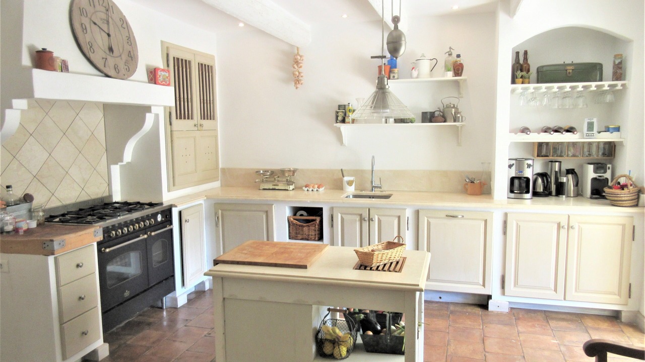 Photo of Kitchen in Tavel