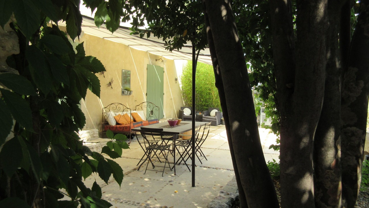 Photo of Outdoor in Tavel