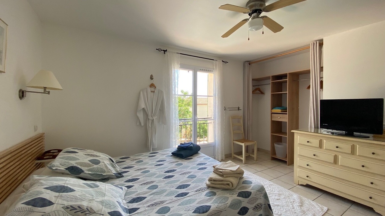 Photo of Bedroom in La Bastide-d'Engras