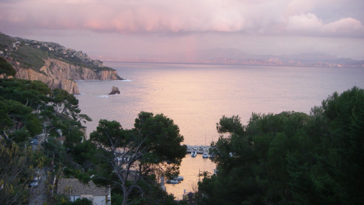 Photo of Others in Ensues-la-Redonne