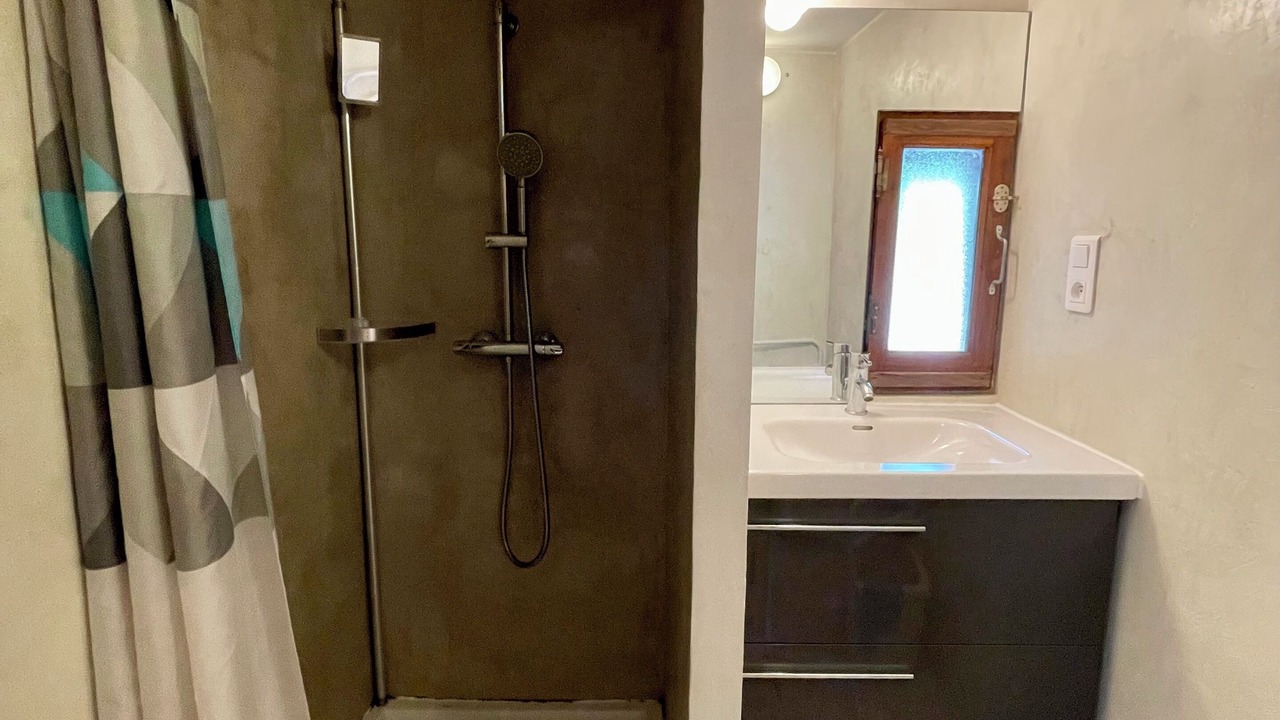 Photo of Bathroom in Joyeuse