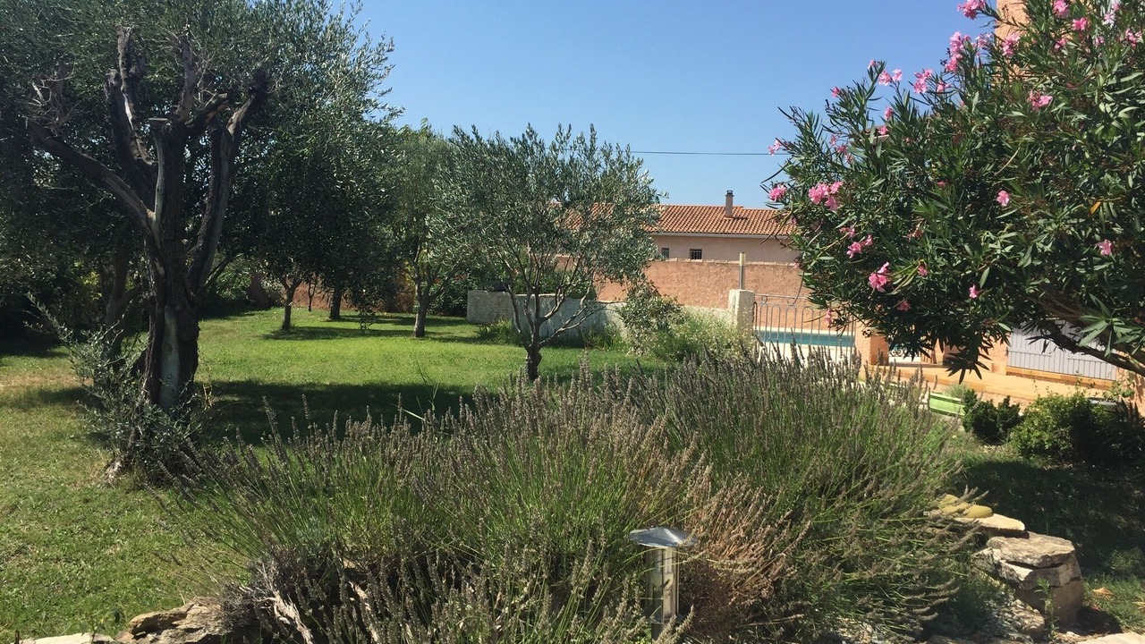 Photo of Outdoor in Camaret-sur-Aigues