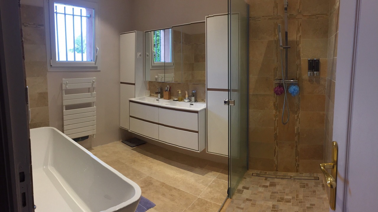 Photo of Bathroom in Camaret-sur-Aigues