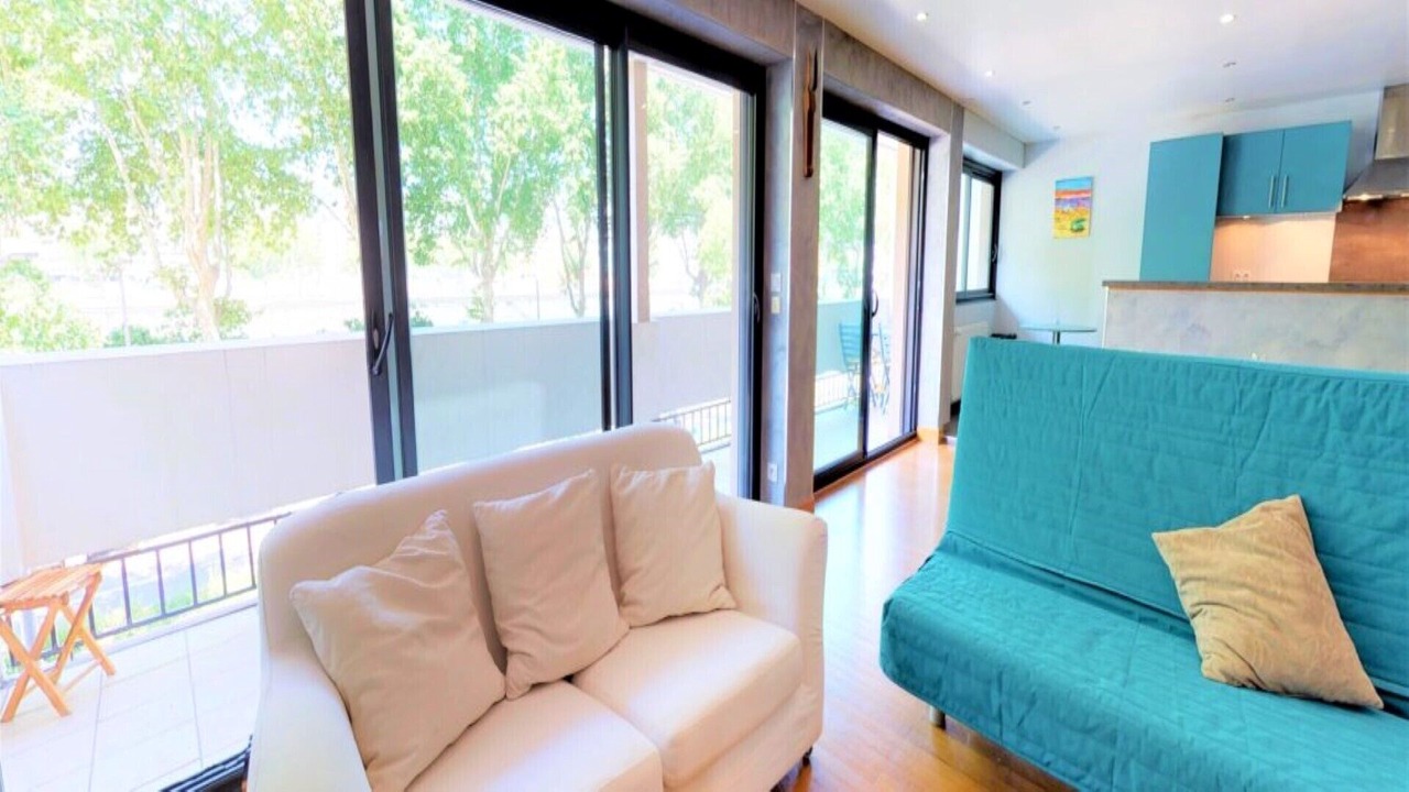 Photo of Livingroom in Yves Farge - Le Fleuve