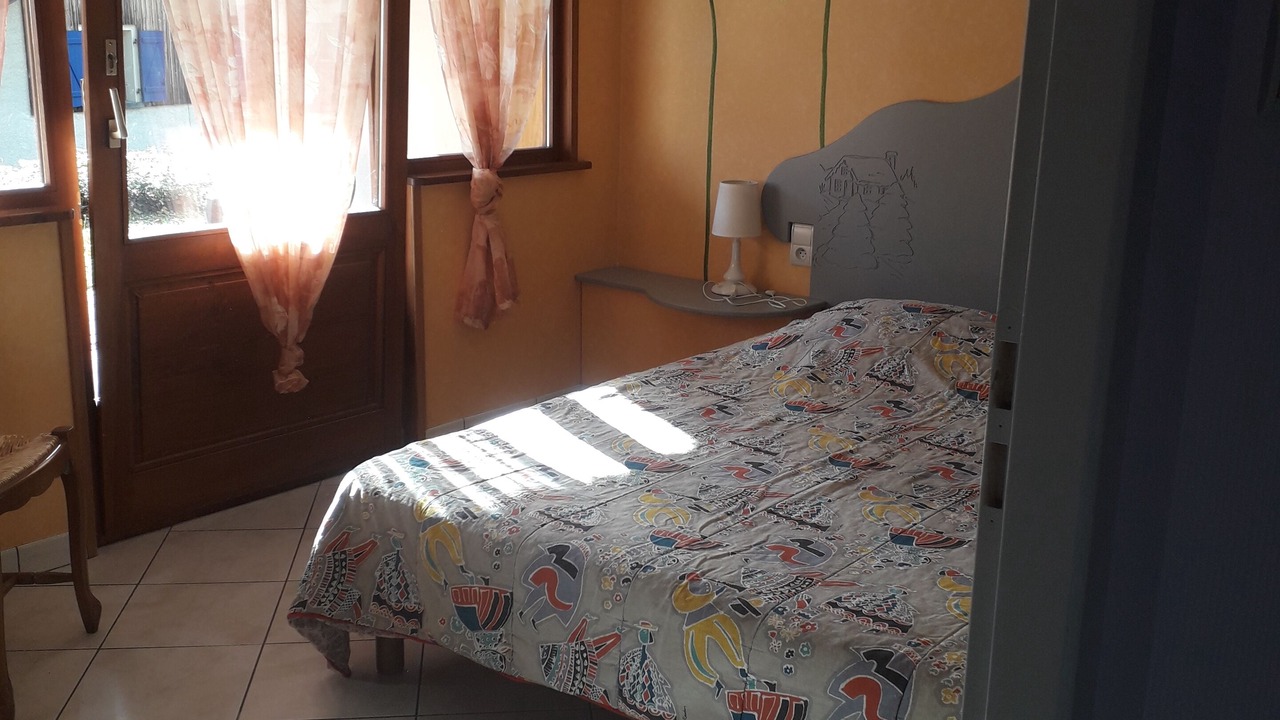 Photo of Bedroom in Le Menil