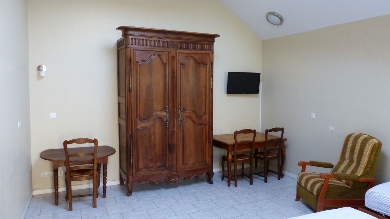 Photo of Bedroom in Assay