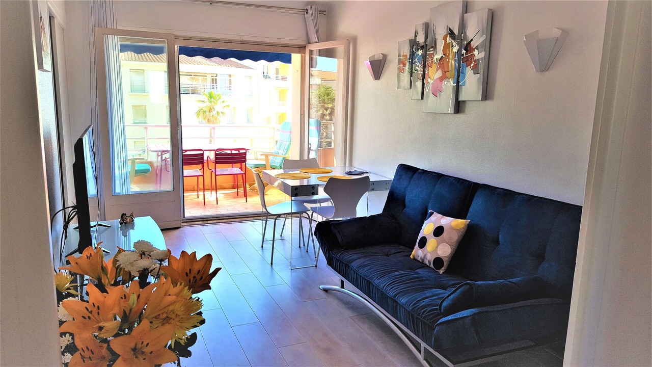 Photo of Livingroom in Mediterranee