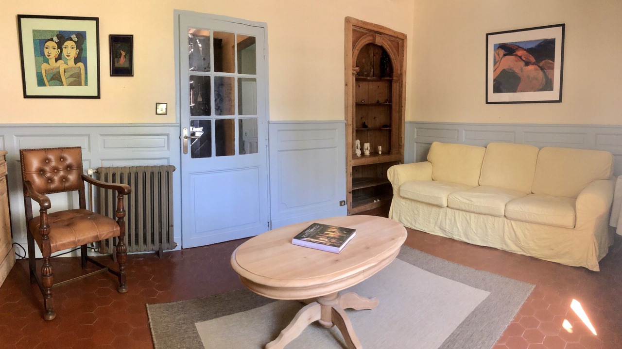 Photo of Livingroom in Saint-Seurin-de-Prats
