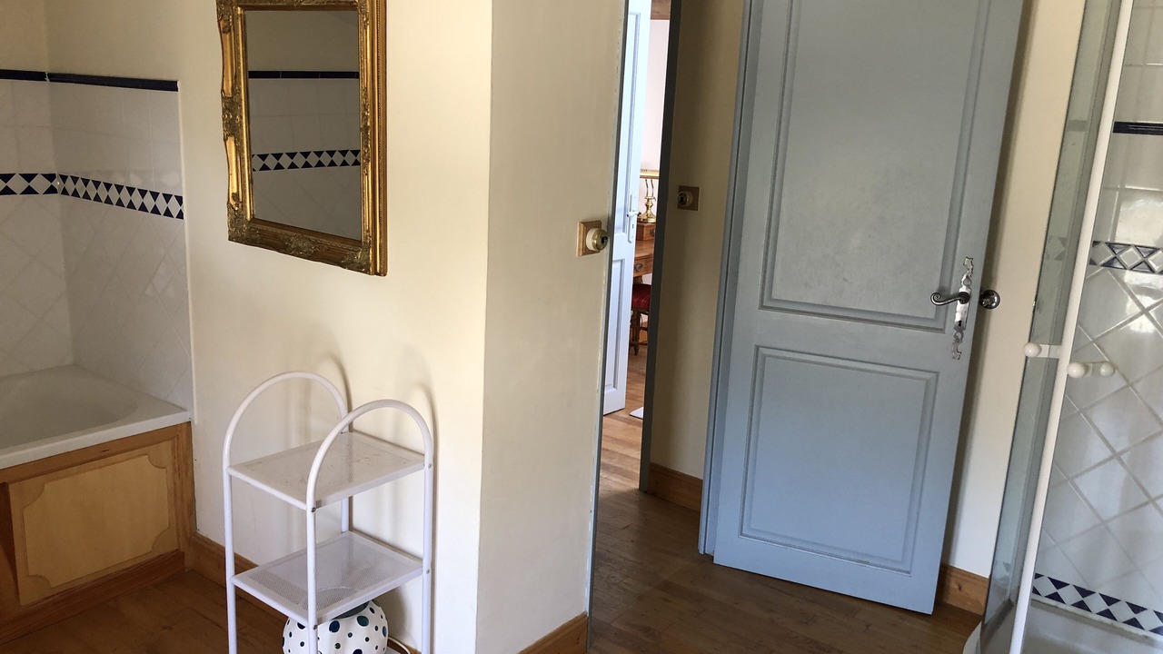 Photo of Bathroom in Saint-Seurin-de-Prats