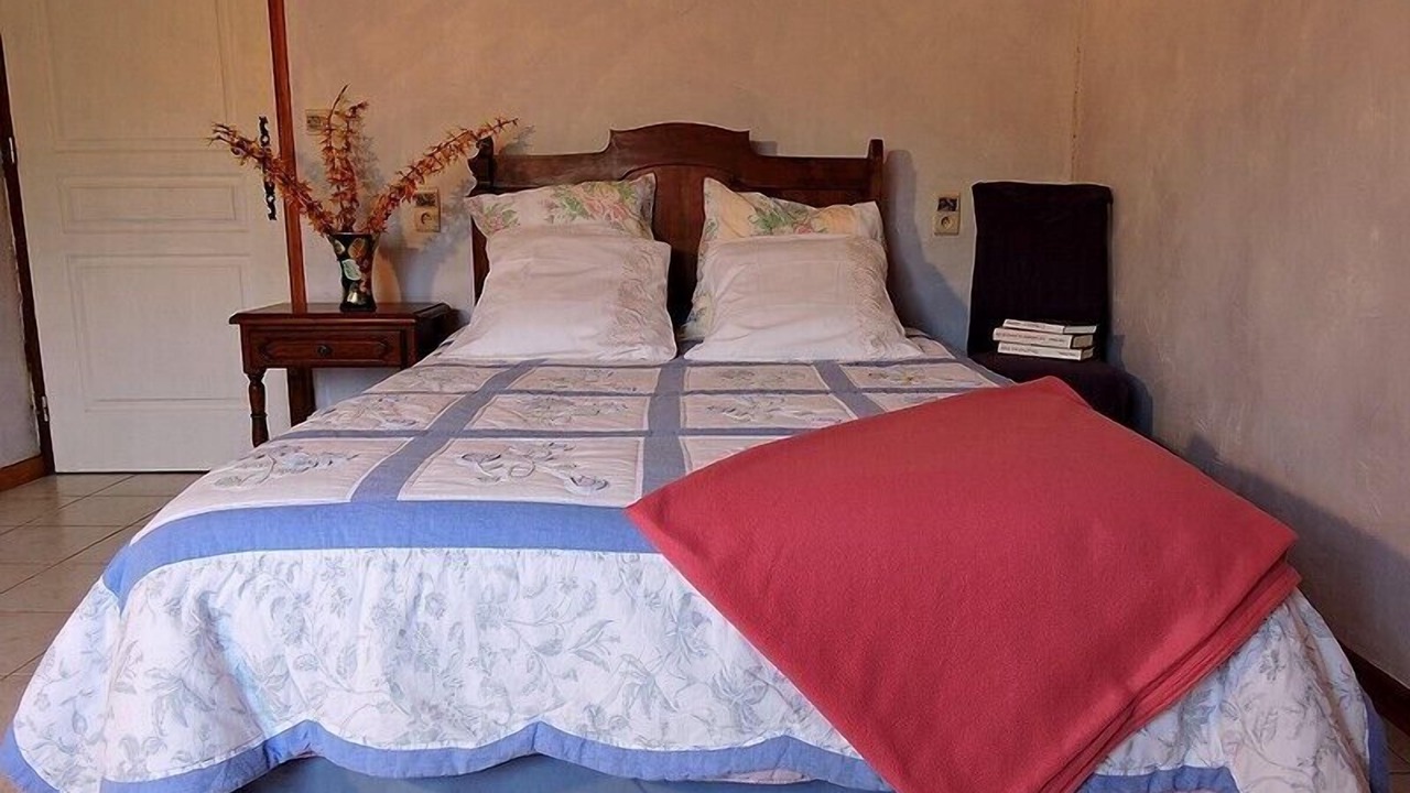 Photo of Bedroom in Martrin