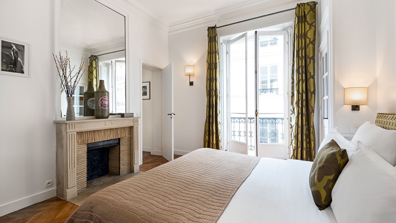 Photo of Bedroom in 6th Arrondissement