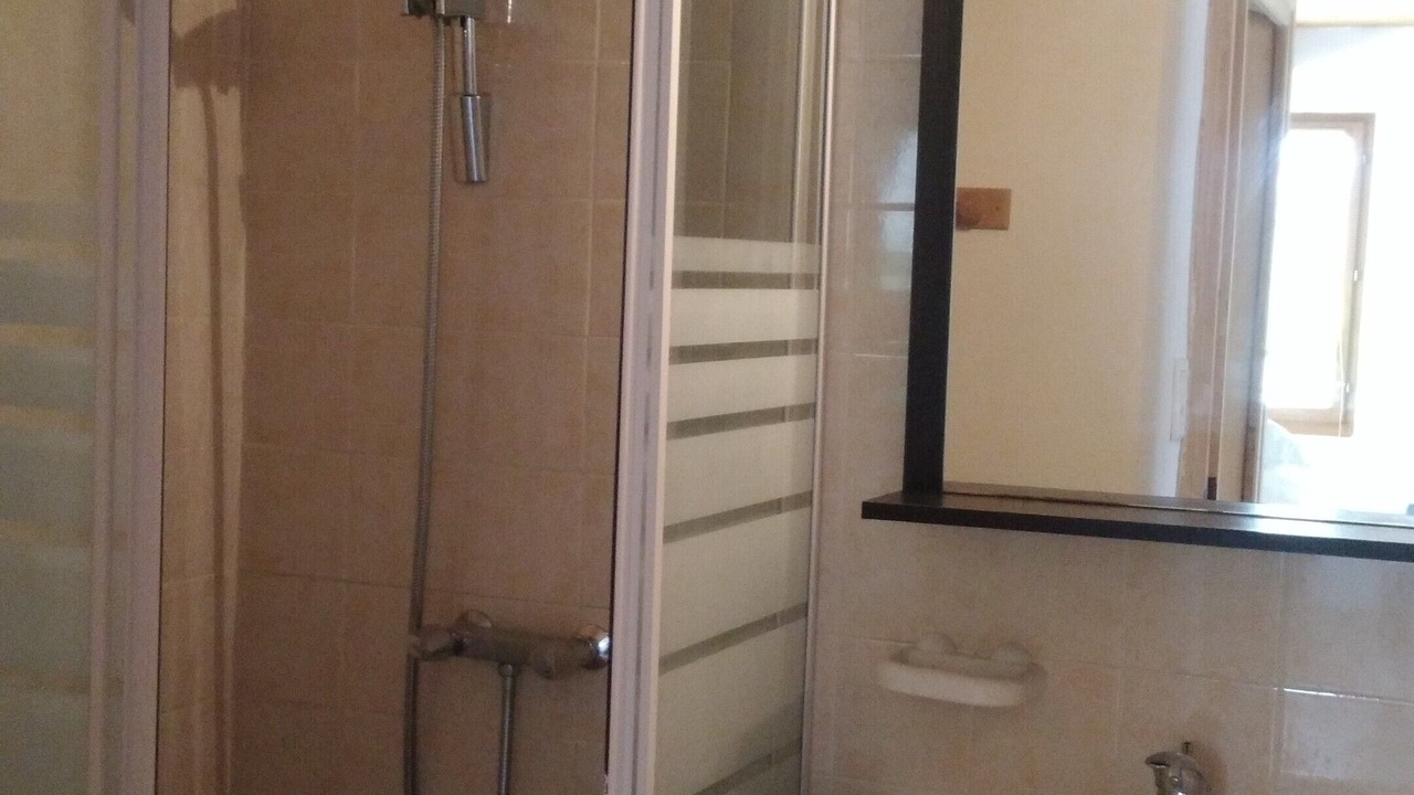 Photo of Bathroom in Grospierres