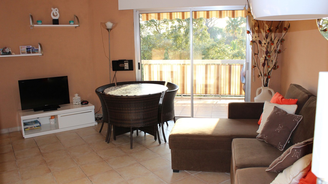 Photo of Livingroom in Valescure