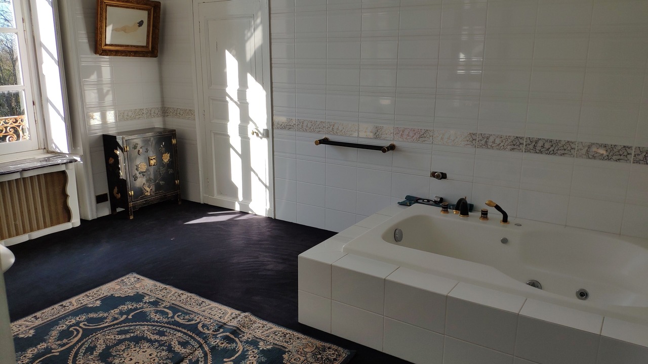 Photo of Bathroom in Saint-Etienne-de-Montluc