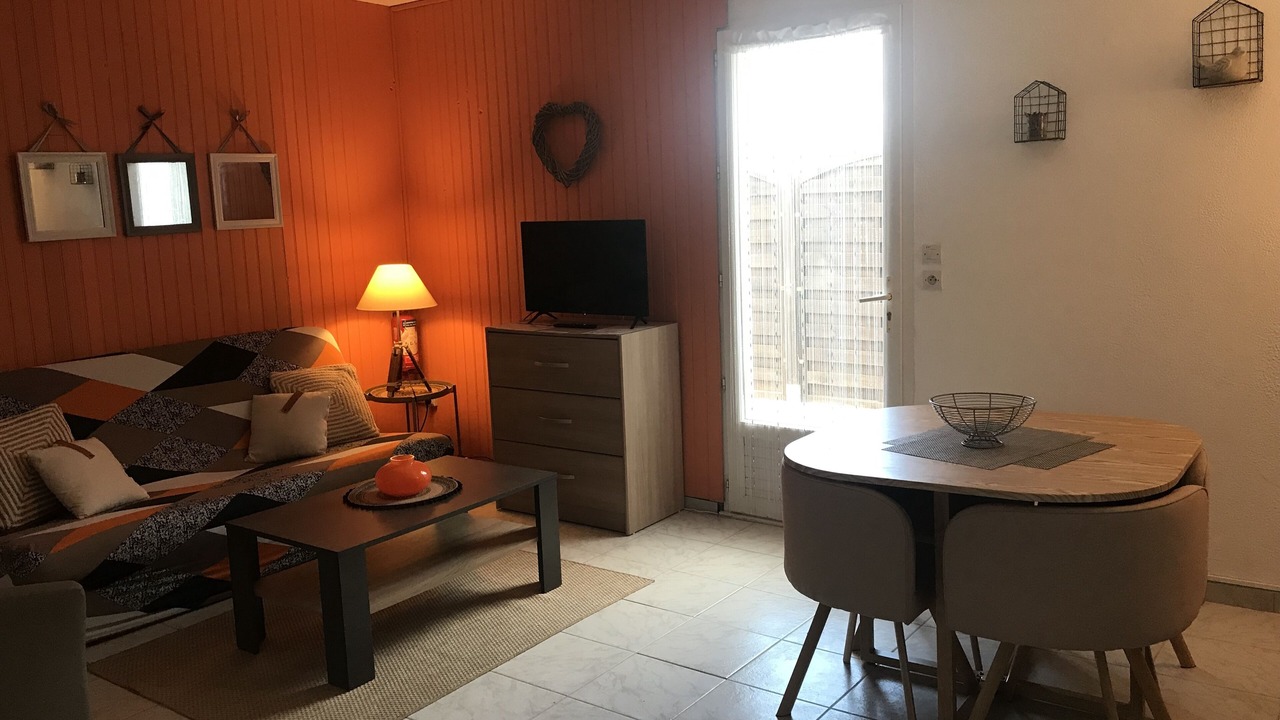 Photo of Livingroom in Salavas