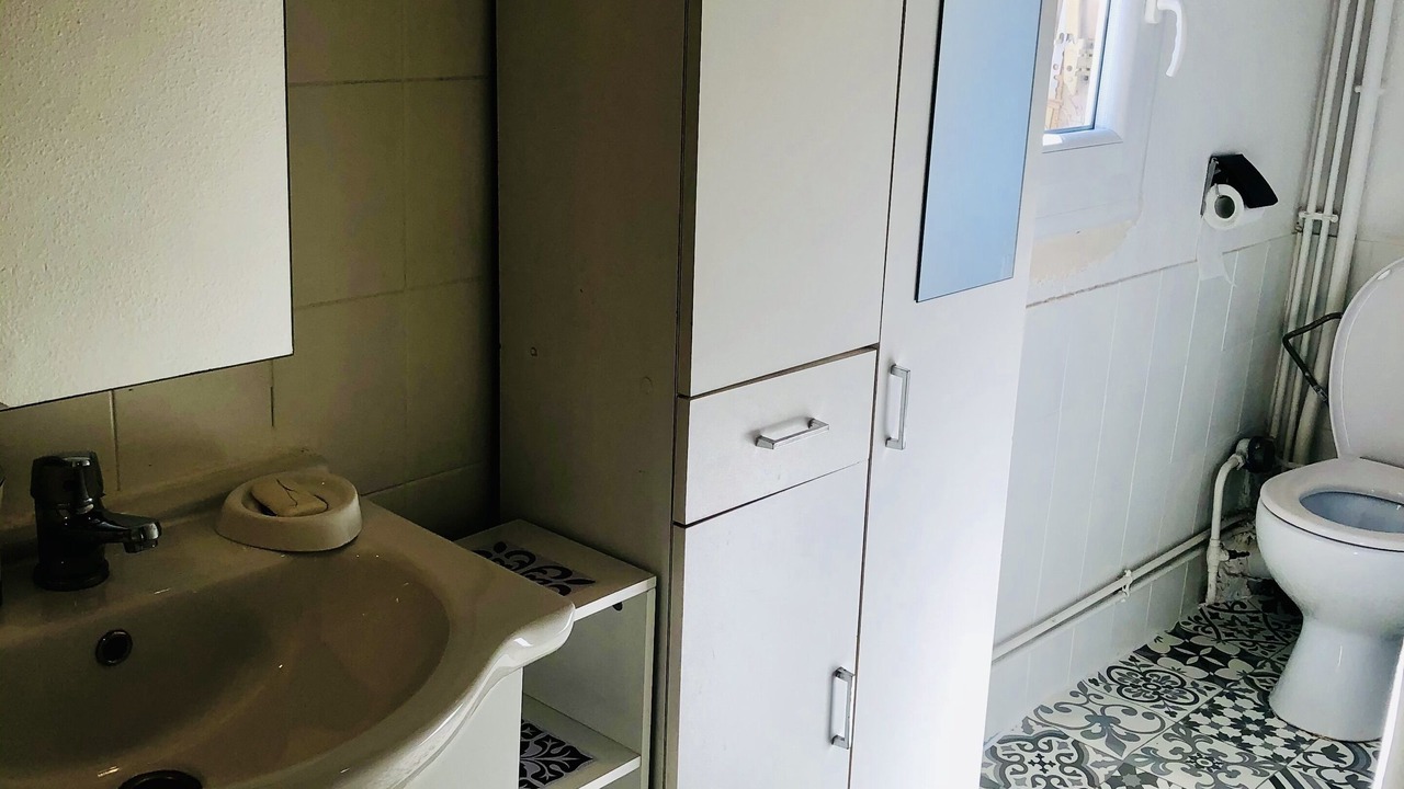 Photo of Bathroom in Les Halles - Valliere