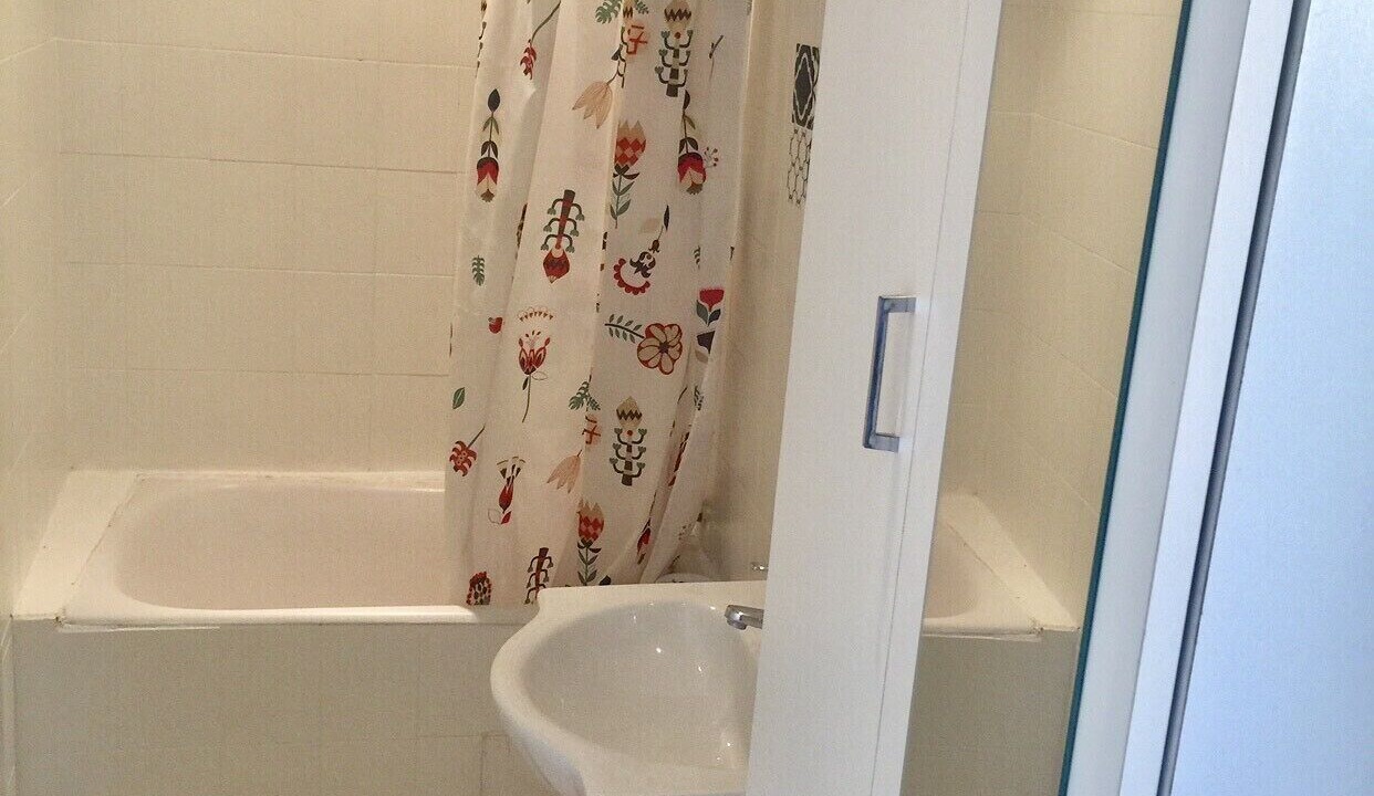 Photo of Bathroom in Les Halles - Valliere