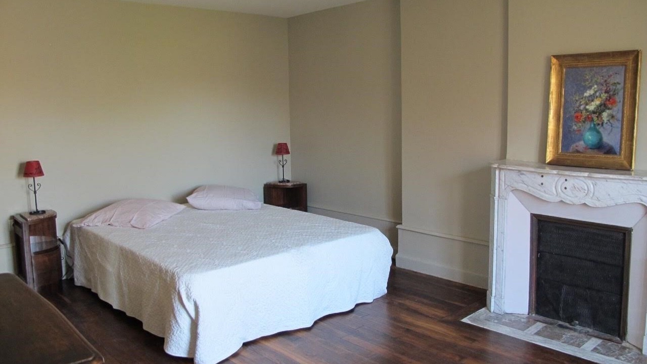 Photo of Bedroom in Roizy