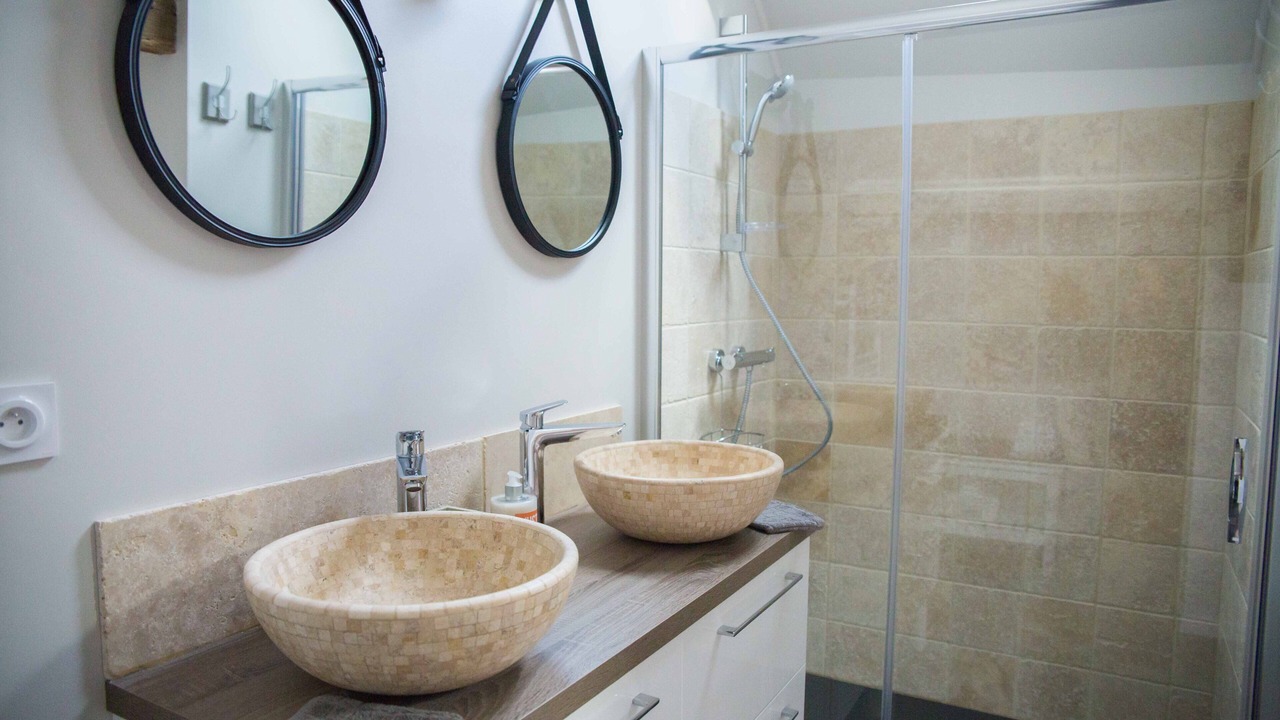 Photo of Bathroom in Glanville