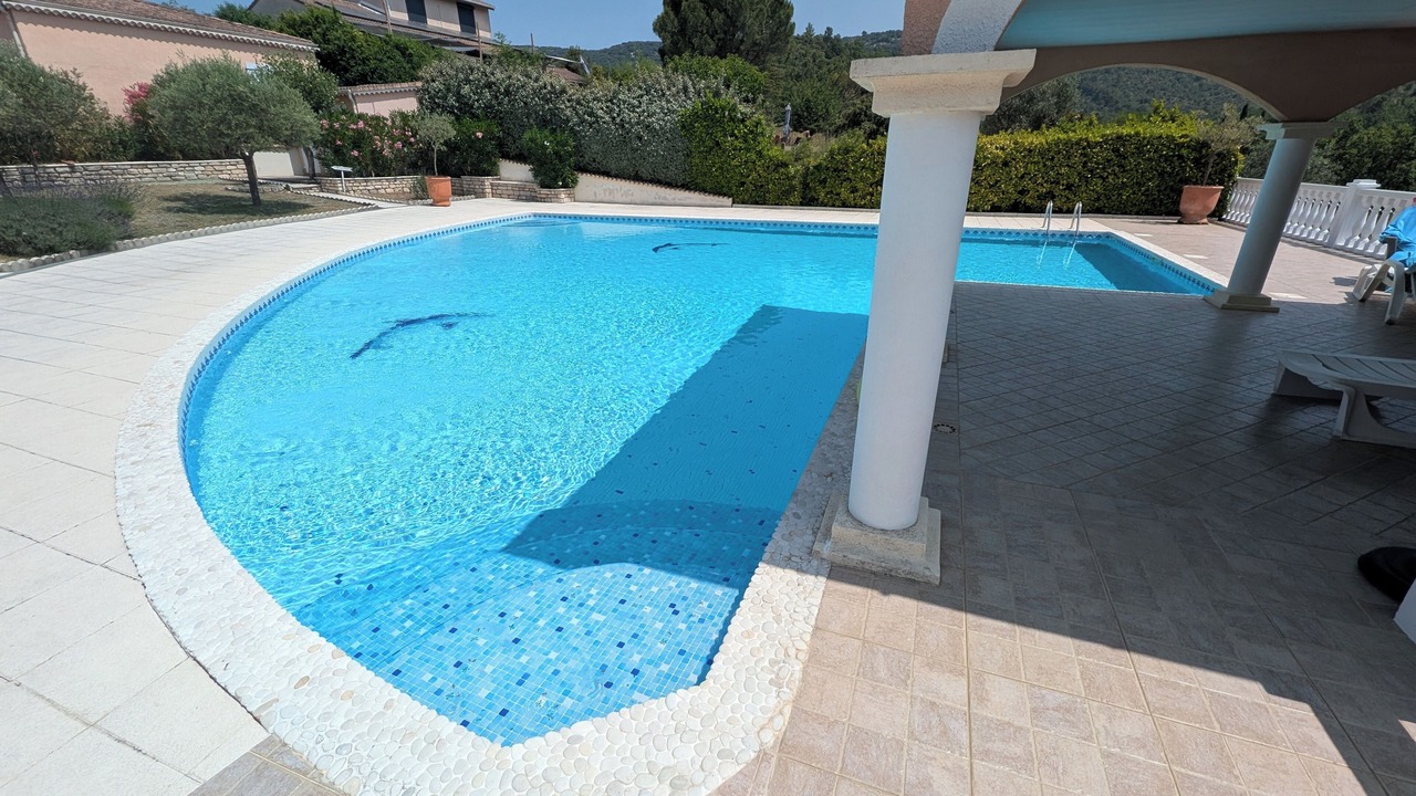 Photo of Outdoor in Grospierres